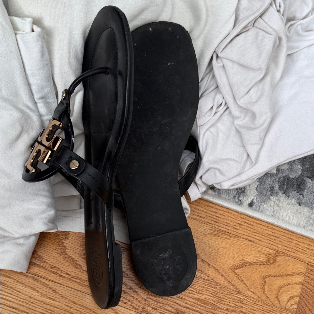 Tory Burch Black Sandals with Gold Emblem - Picture 3 of 4